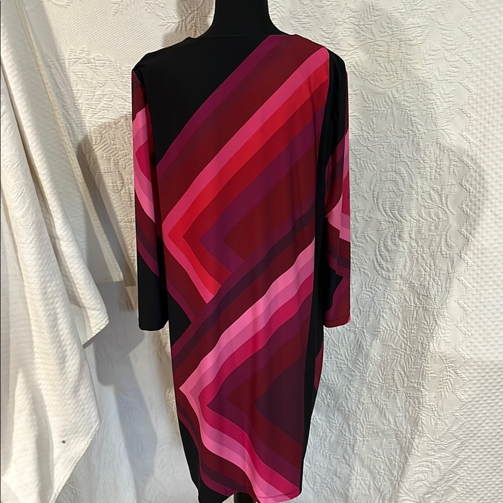 Trina Turk Pink and Black Geometric Dress, size 14 - Picture 6 of 12